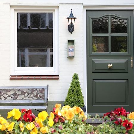 Walnut Lodge Bed & Breakfast Noorbeek Exterior photo